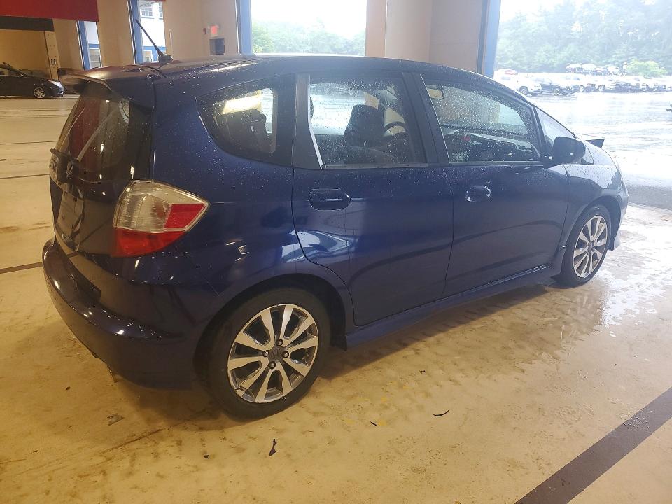 Продажа на аукционе авто 2013 Honda Fit, vin: JHMGE8H56DC048832, номер лота: 62571036