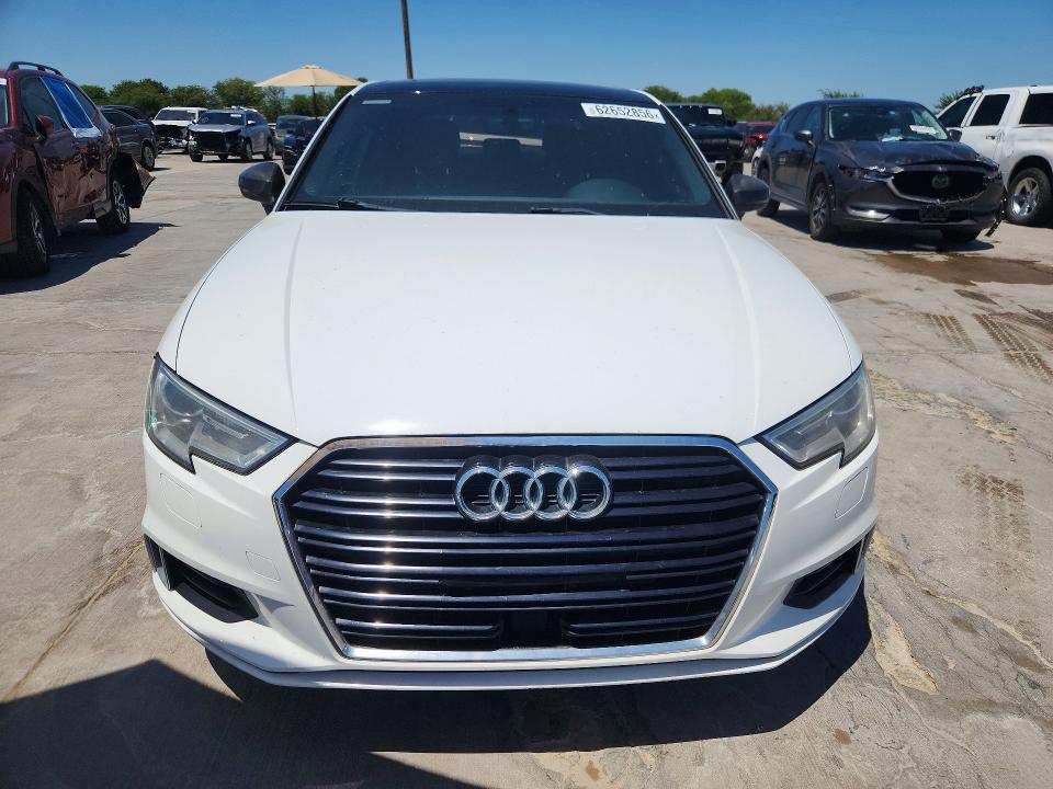 2019 Audi A3 მანქანა იყიდება აუქციონზე, vin: WAUAUGFF2K1009855, აუქციონის ნომერი: 62652856