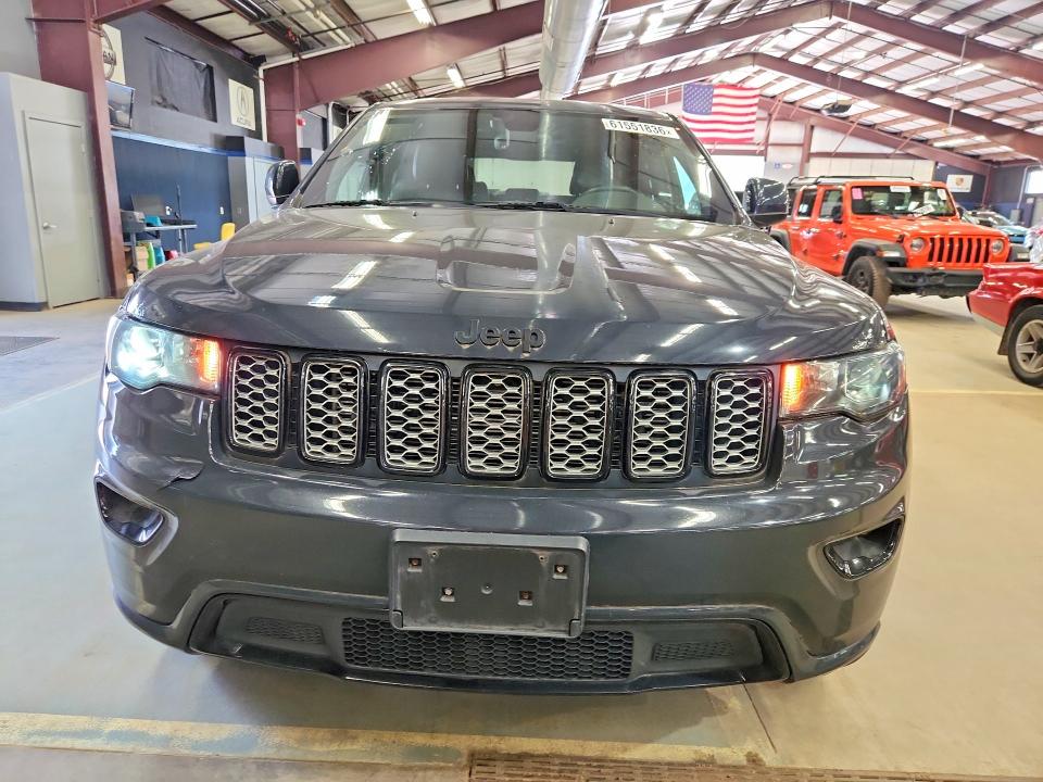Продажа на аукционе авто 2018 Jeep Grand Cherokee, vin: 1C4RJFAG5JC120413, номер лота: 61551836