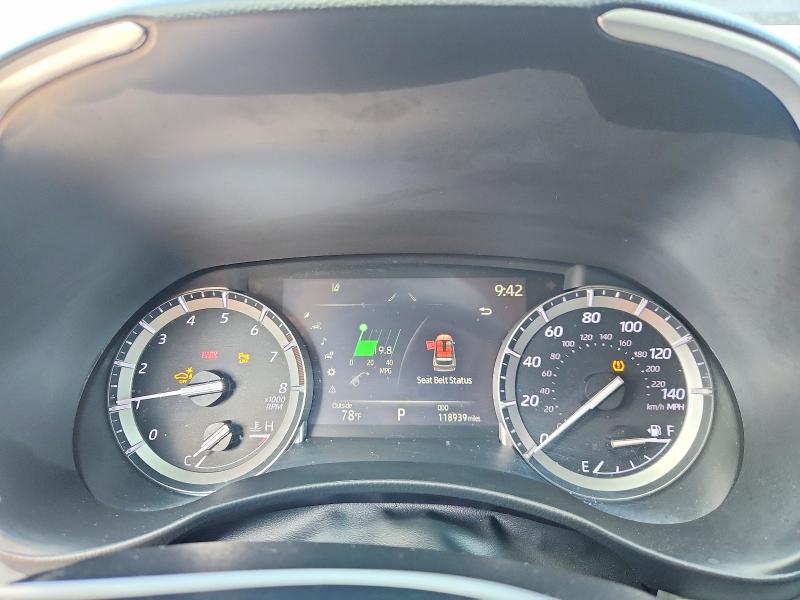 Auction sale of the 2022 Toyota Highlander, vin: 5TDDZRBH8NS567723, lot number: 63339676