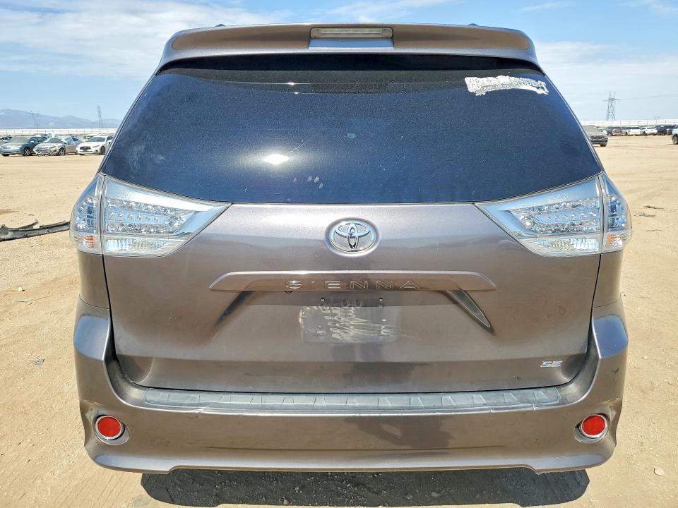 Продажа на аукционе авто 2015 Toyota Sienna, vin: 5TDXK3DC0FS681135, номер лота: 60886766