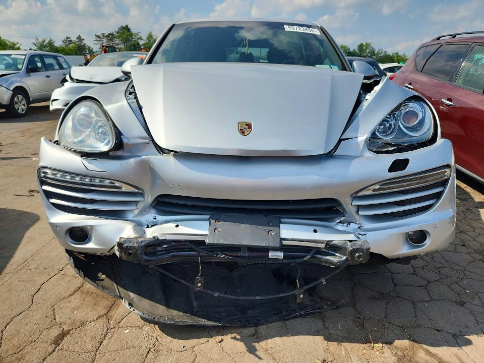 59723856 :رقم المزاد ، WP1AA2A25CLA08612 vin ، 2012 Porsche Cayenne مزاد بيع