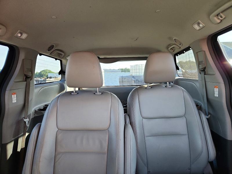 Продаж на аукціоні авто 2019 Toyota Sienna, vin: 5TDDZ3DC7KS225335, номер лоту: 61158816