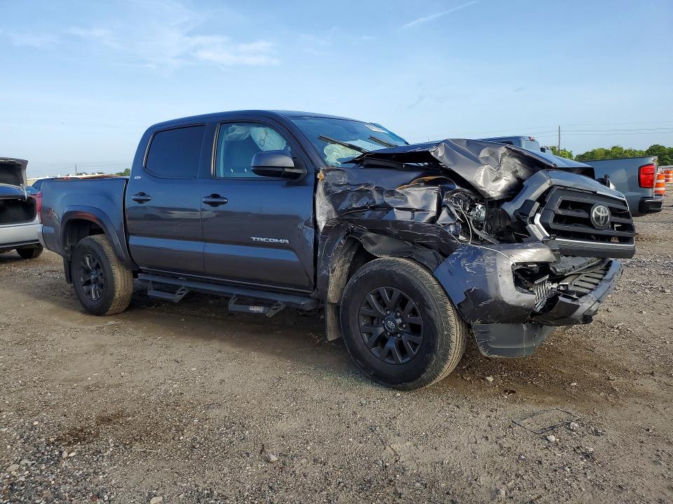 61173876 :رقم المزاد ، 5TFAZ5CN2MX097178 vin ، 2021 Toyota Tacoma مزاد بيع