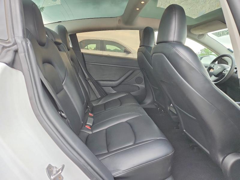 Продажа на аукционе авто 2023 Tesla Model 3, vin: 5YJ3E1EAXPF559220, номер лота: 61342636