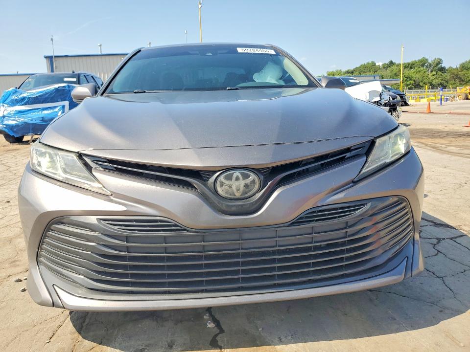 Aukcja sprzedaży 2018 Toyota Camry, vin: 4T1B11HK7JU565031, numer aukcji: 59284456