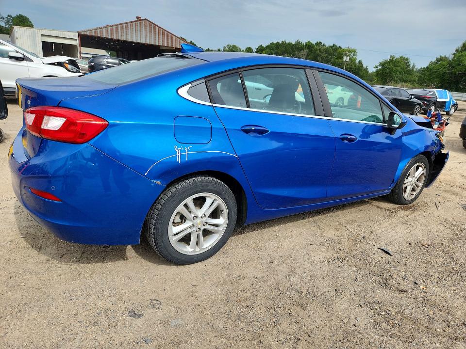 2017 Chevrolet Cruze მანქანა იყიდება აუქციონზე, vin: 1G1BE5SM3H7153474, აუქციონის ნომერი: 61041706