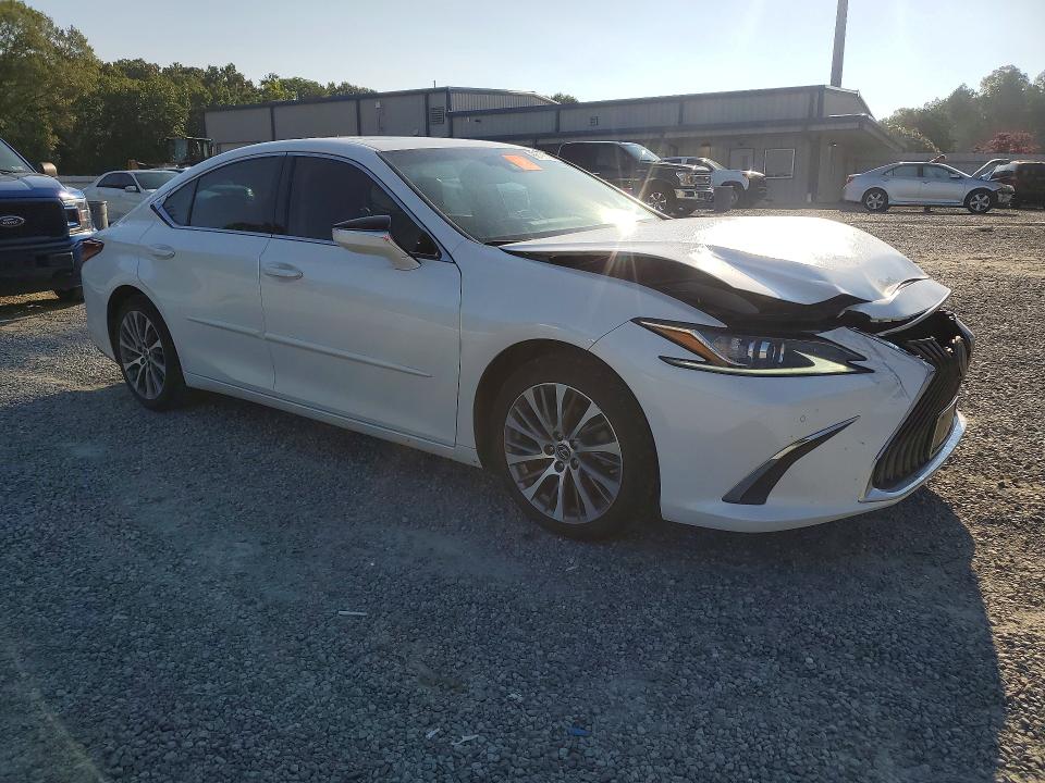 63199136 :رقم المزاد ، 58ABZ1B14KU002635 vin ، 2019 Lexus Es مزاد بيع