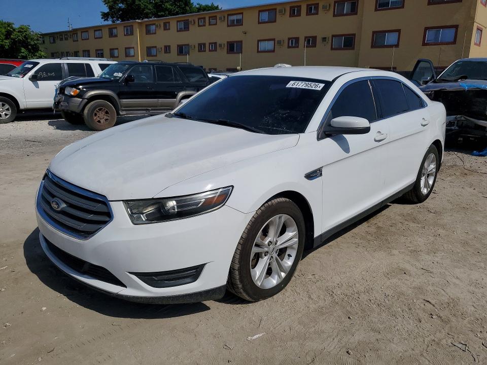 2014 Ford Taurus მანქანა იყიდება აუქციონზე, vin: 1FAHP2E83EG173573, აუქციონის ნომერი: 61779526