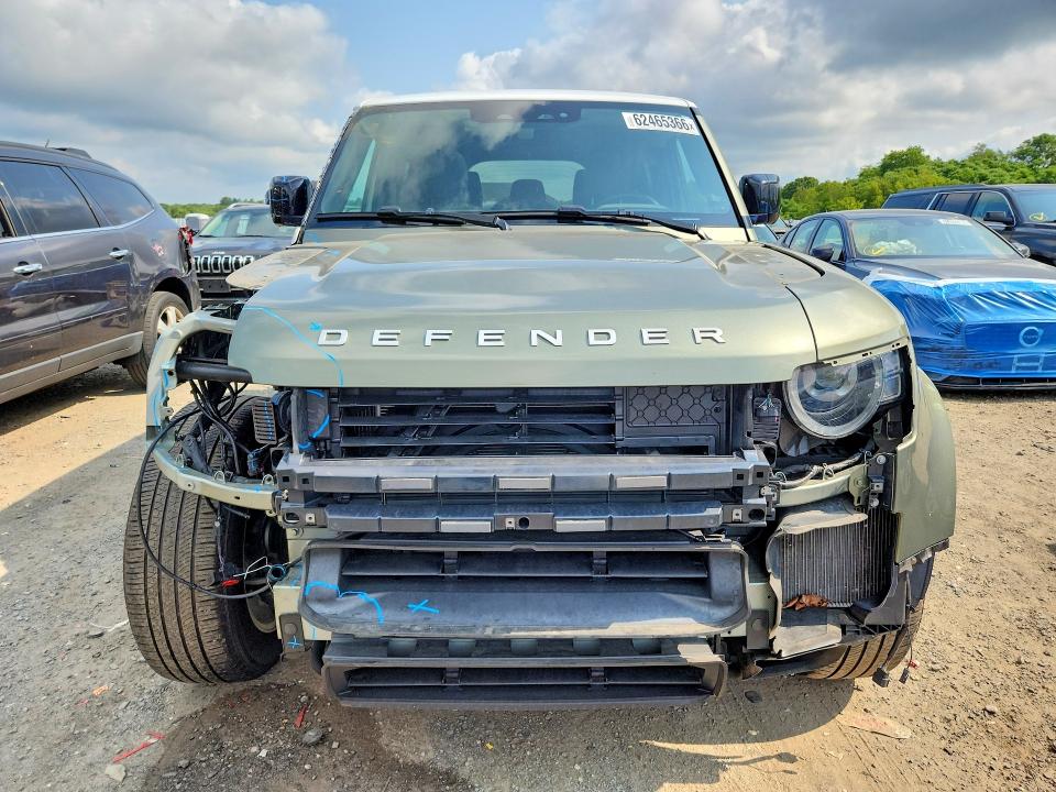 Продаж на аукціоні авто 2022 Land Rover Defender, vin: SALEP7RU0N2090920, номер лоту: 62465366