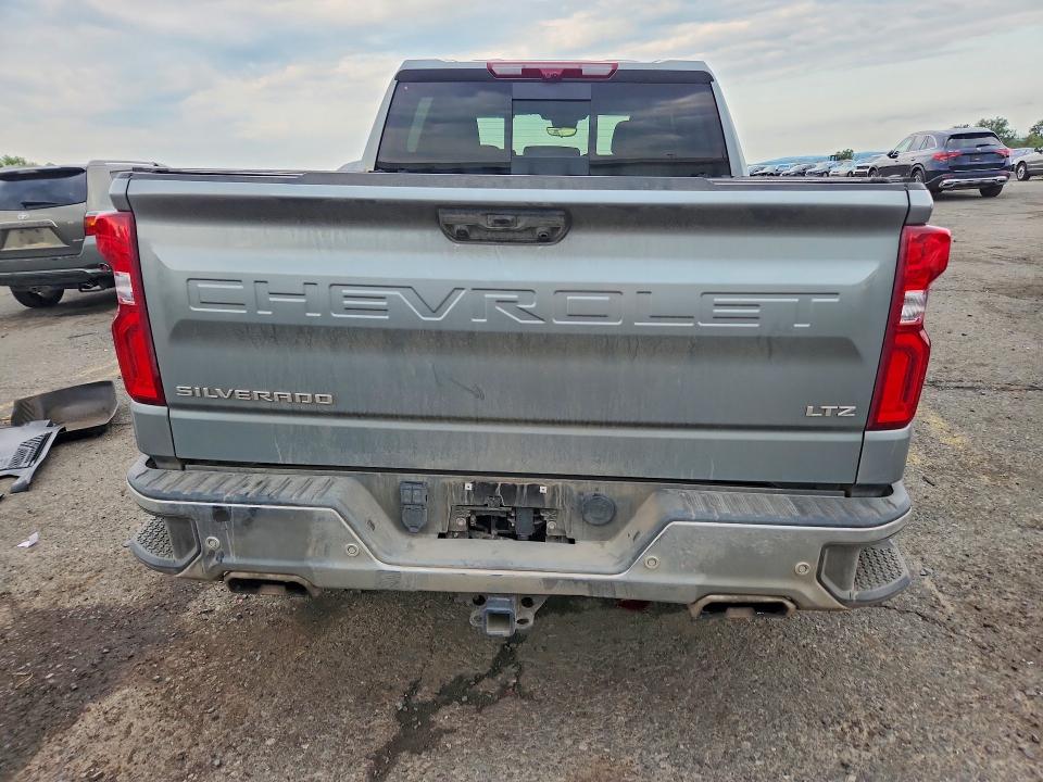 Продажа на аукционе авто 2025 Chevrolet Silverado, vin: 1GCUKGEL9SZ246986, номер лота: 61371396
