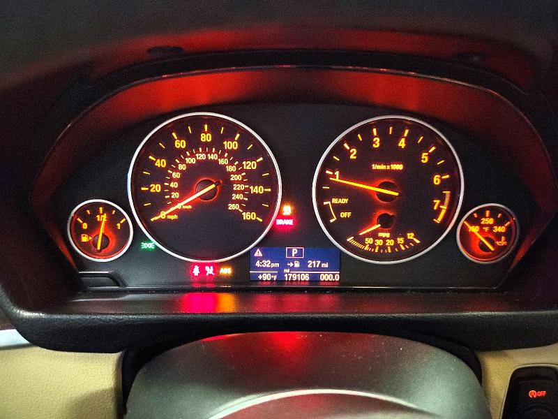 2014 Bmw 328 მანქანა იყიდება აუქციონზე, vin: WBA3A5C55EJ464642, აუქციონის ნომერი: 59642336
