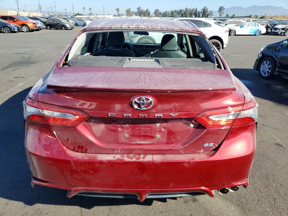 2018 Toyota Camry მანქანა იყიდება აუქციონზე, vin: 4T1B11HK9JU556797, აუქციონის ნომერი: 60053516