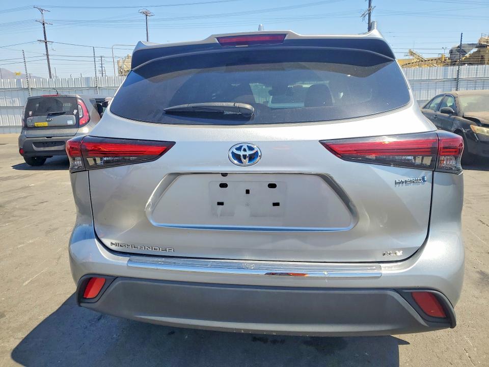 61984796 :رقم المزاد ، 5TDHBRCH5NS557834 vin ، 2022 Toyota Highlander Hybrid مزاد بيع