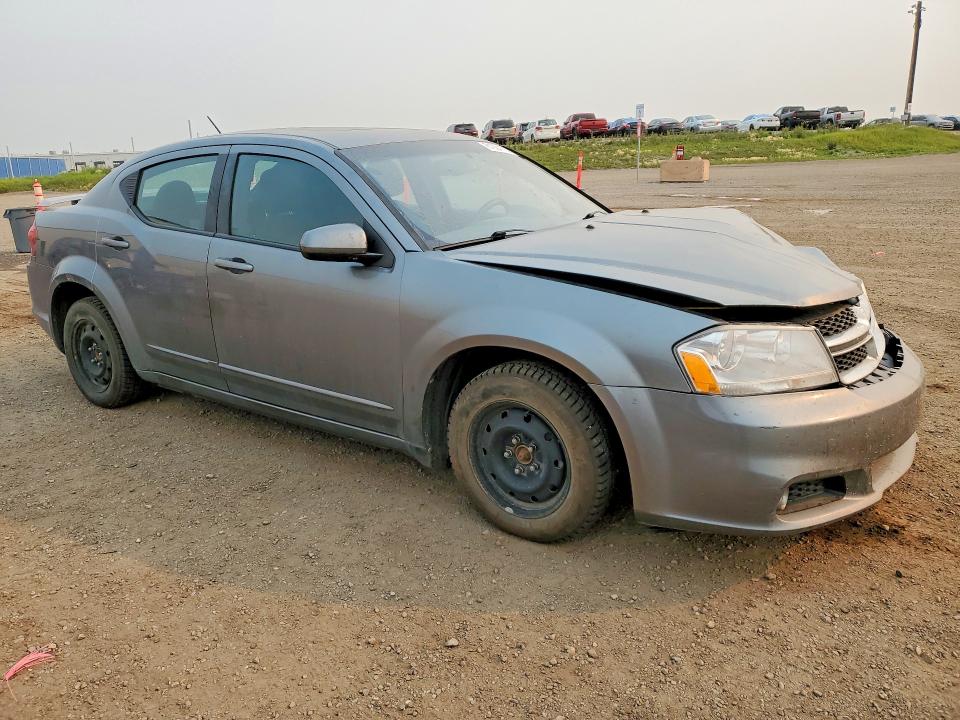61924176 :رقم المزاد ، 1C3CDZCBXDN675015 vin ، 2013 Dodge Avenger مزاد بيع