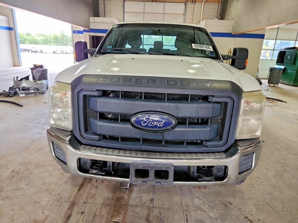 62085166 :رقم المزاد ، 1FT7X2B61DEB72649 vin ، 2013 Ford F250 مزاد بيع
