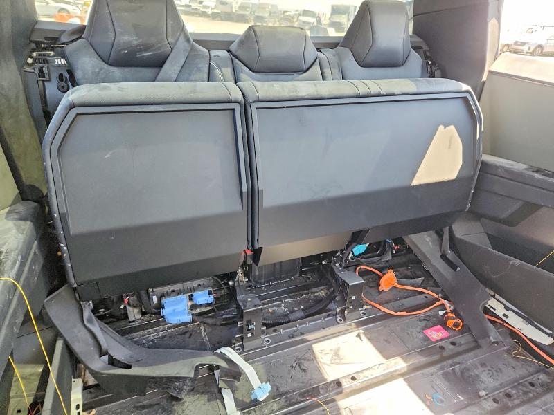 59655506 :رقم المزاد ، 7G2CEHED9RA050977 vin ، 2024 Tesla Cybertruck مزاد بيع