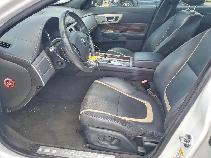 60835506 :رقم المزاد ، SAJWA0F78F8U53919 vin ، 2015 Jaguar Xf مزاد بيع