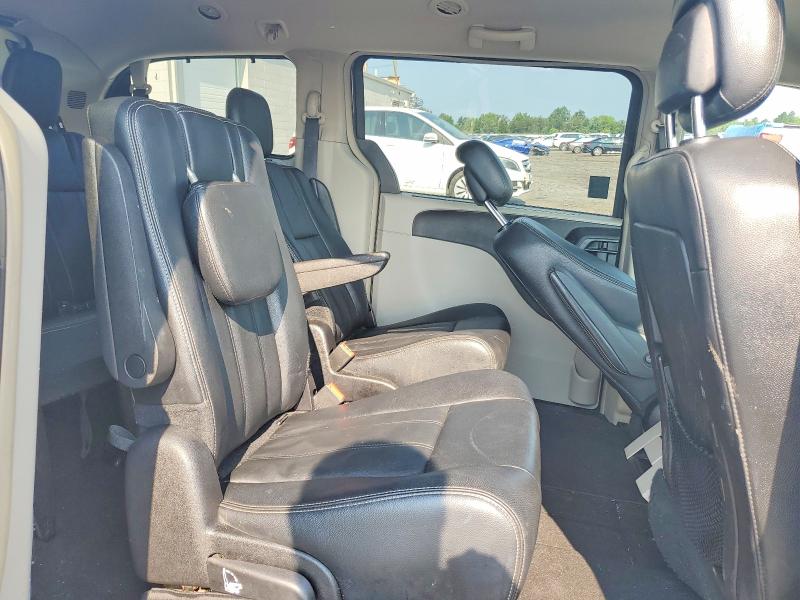 62641006 :رقم المزاد ، 2C4RC1BG6GR238515 vin ، 2016 Chrysler Town & Country مزاد بيع