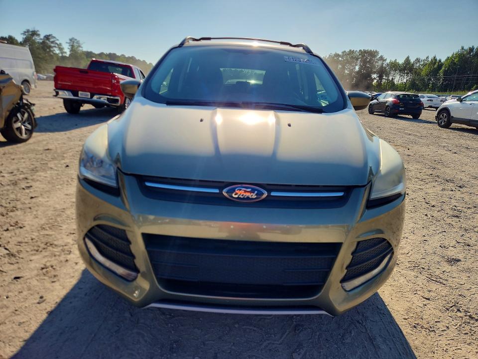 61231836 :رقم المزاد ، 1FMCU9GX8DUA32763 vin ، 2013 Ford Escape مزاد بيع
