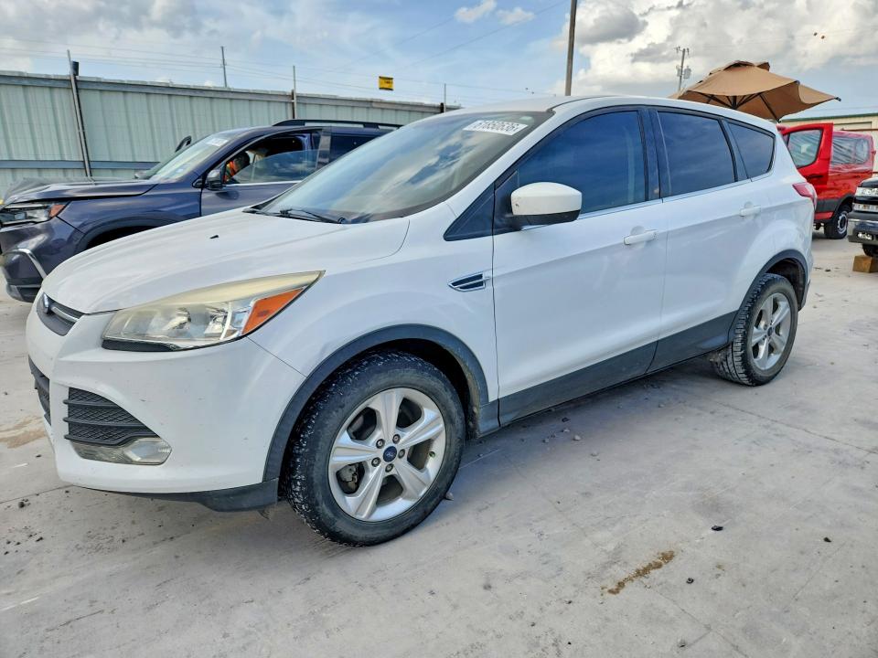 2013 Ford Escape მანქანა იყიდება აუქციონზე, vin: 1FMCU0GX9DUD83841, აუქციონის ნომერი: 61850636