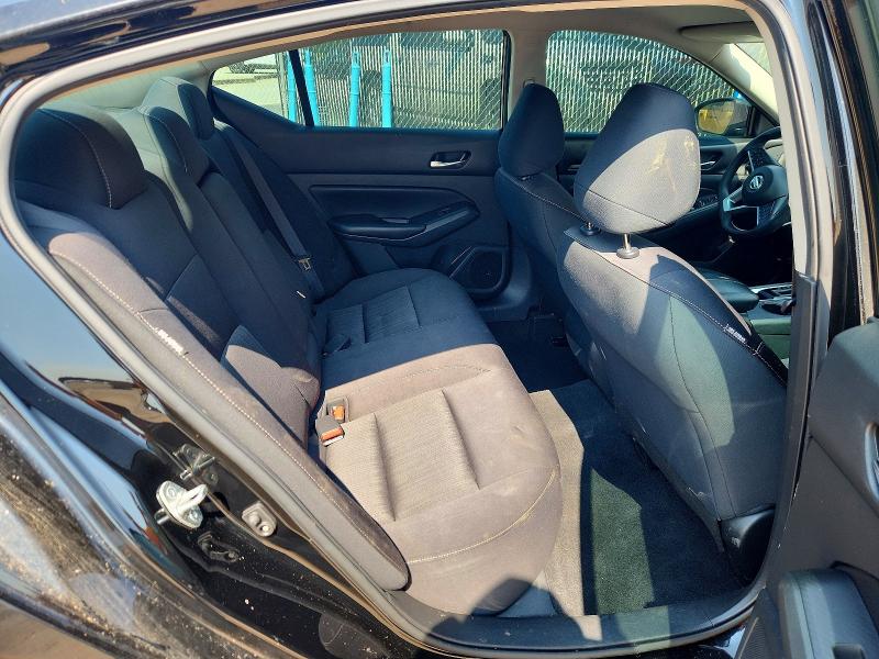 62583796 :رقم المزاد ، 1N4BL4BV0MN368659 vin ، 2021 Nissan Altima مزاد بيع