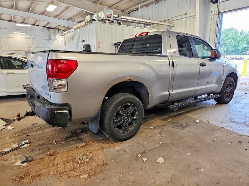 61331606 :رقم المزاد ، 5TFBV54167X014206 vin ، 2007 Toyota Tundra مزاد بيع