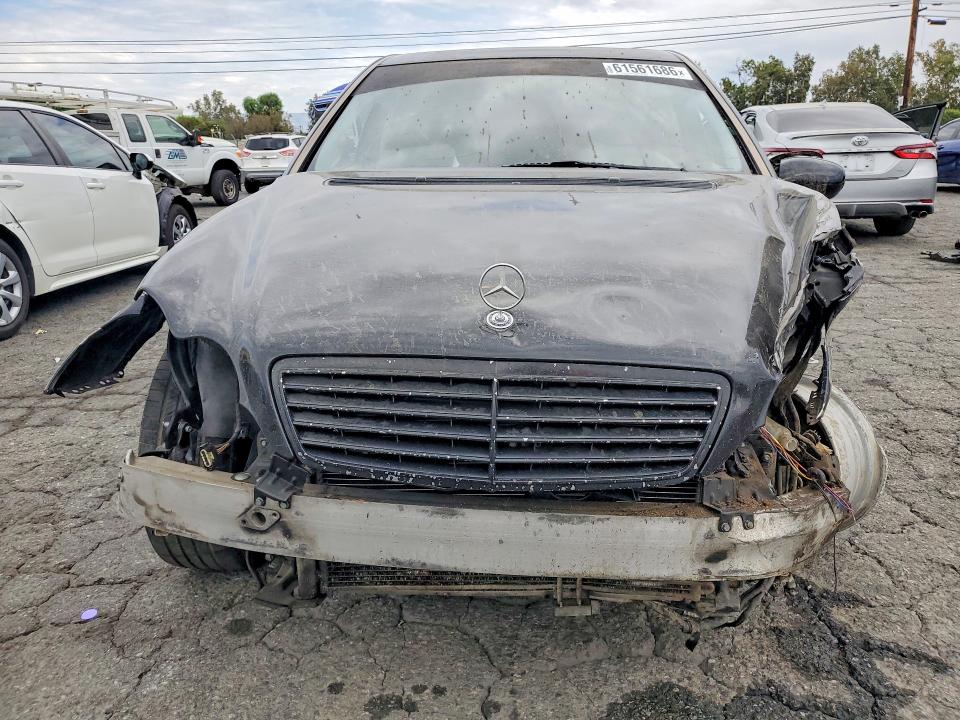 2003 Mercedes-benz C მანქანა იყიდება აუქციონზე, vin: WDBRF64J43F363963, აუქციონის ნომერი: 61561686