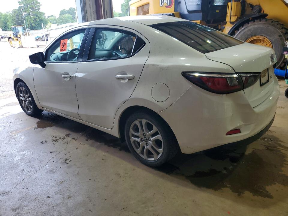 61090606 :رقم المزاد ، 3MYDLBYV6HY164439 vin ، 2017 Toyota Yaris Ia مزاد بيع