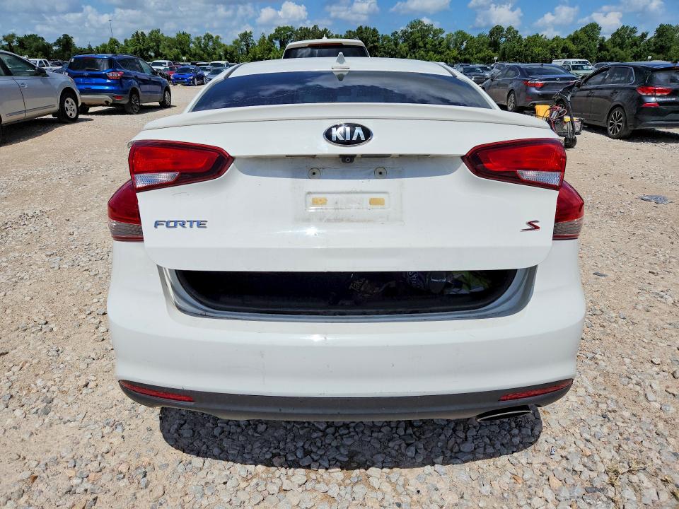 60171686 :رقم المزاد ، 3KPFL4A72HE036148 vin ، 2017 Kia Forte مزاد بيع