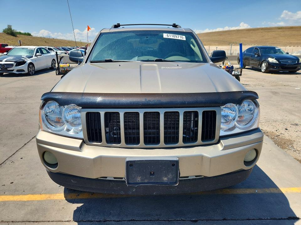 2005 Jeep Grand Cherokee მანქანა იყიდება აუქციონზე, vin: 1J4HR48N95C697703, აუქციონის ნომერი: 61189716