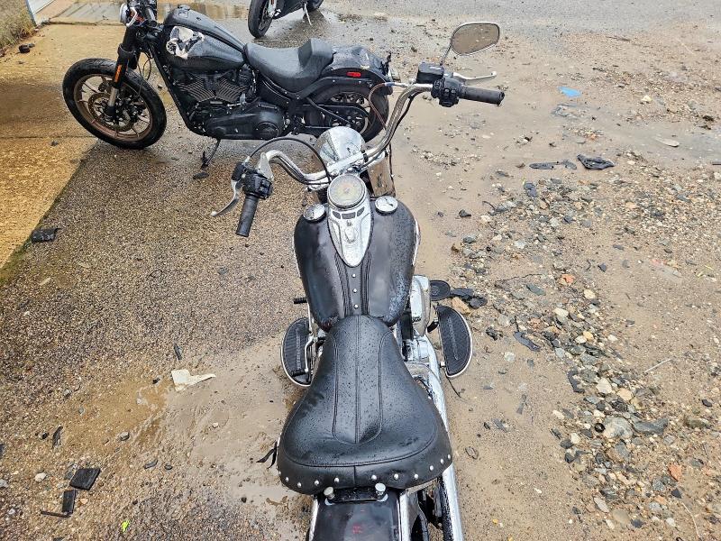 62285206 :رقم المزاد ، 1HD1BWV19HB034388 vin ، 2017 Harley-davidson Flstc مزاد بيع