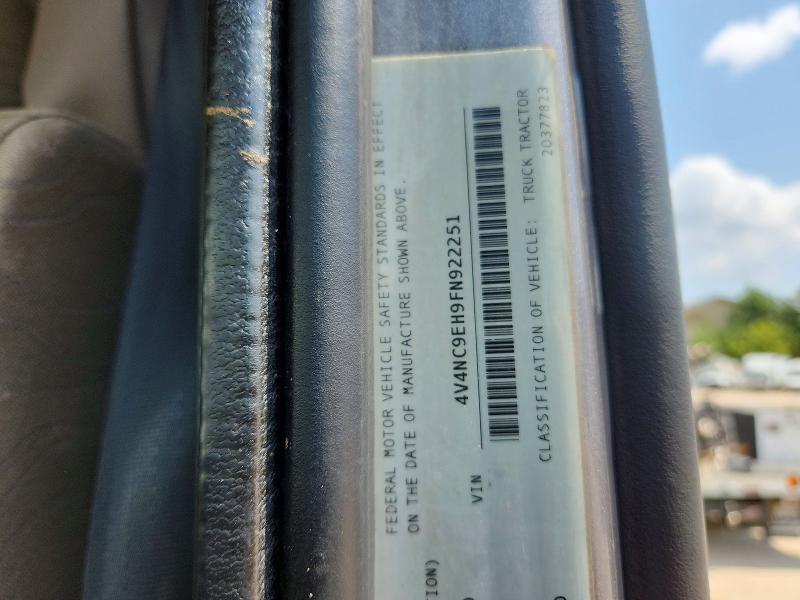 2015 Volvo Vnl 670 მანქანა იყიდება აუქციონზე, vin: 4V4NC9EH9FN922251, აუქციონის ნომერი: 61641656