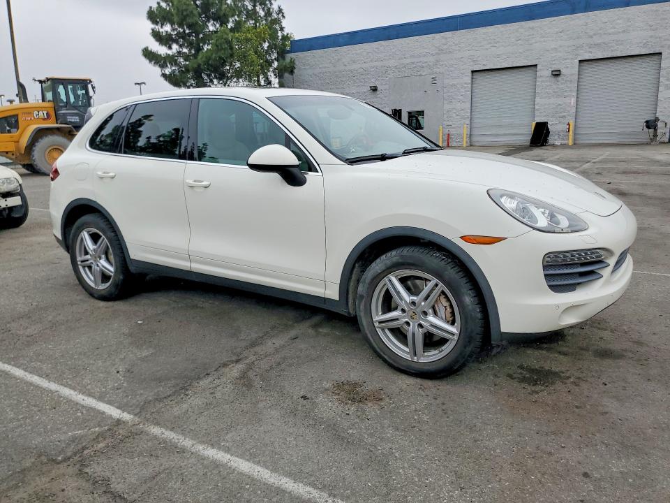 59906806 :رقم المزاد ، WP1AB2A23CLA44277 vin ، 2012 Porsche Cayenne مزاد بيع
