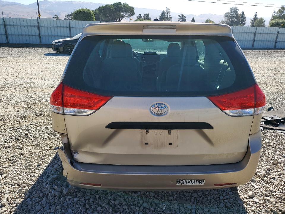 2014 Toyota Sienna მანქანა იყიდება აუქციონზე, vin: 5TDZK3DC5ES446608, აუქციონის ნომერი: 61213176