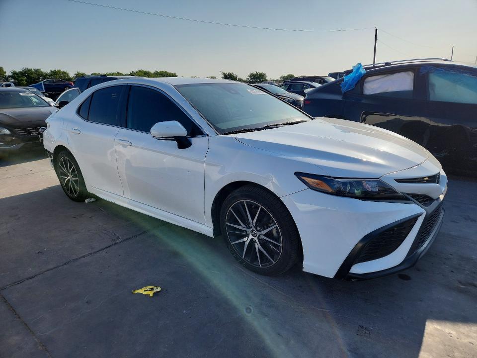 63329596 :رقم المزاد ، 4T1G11AK3PU740366 vin ، 2023 Toyota Camry مزاد بيع
