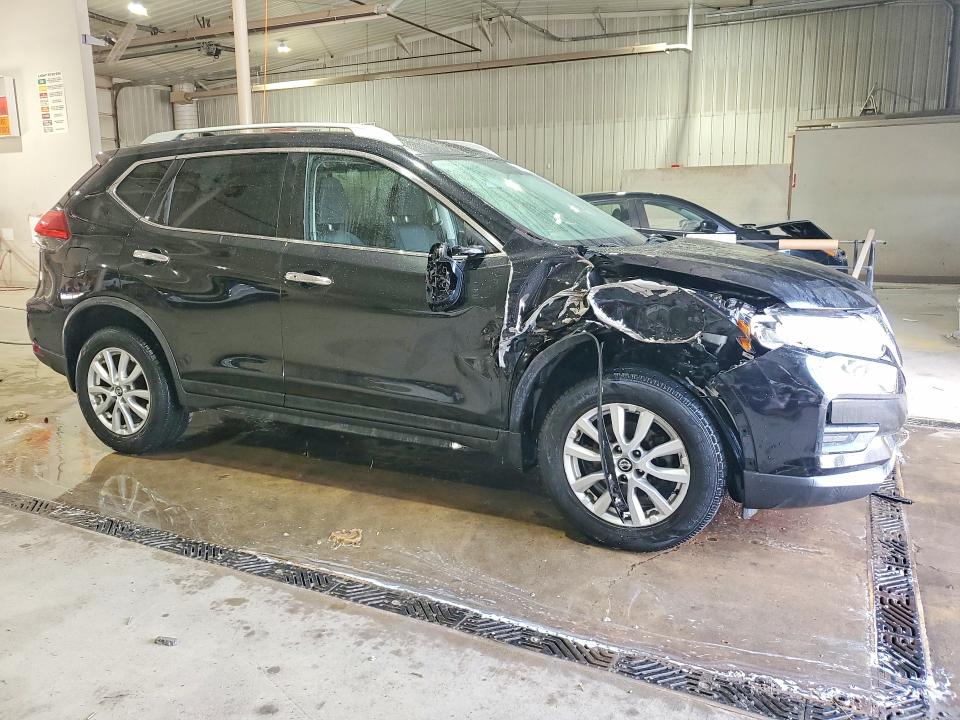Продаж на аукціоні авто 2017 Nissan Rogue, vin: KNMAT2MV9HP611449, номер лоту: 61921806
