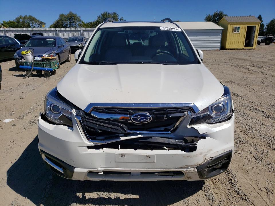 Продажа на аукционе авто 2018 Subaru Forester, vin: JF2SJARC2JH583121, номер лота: 61965966
