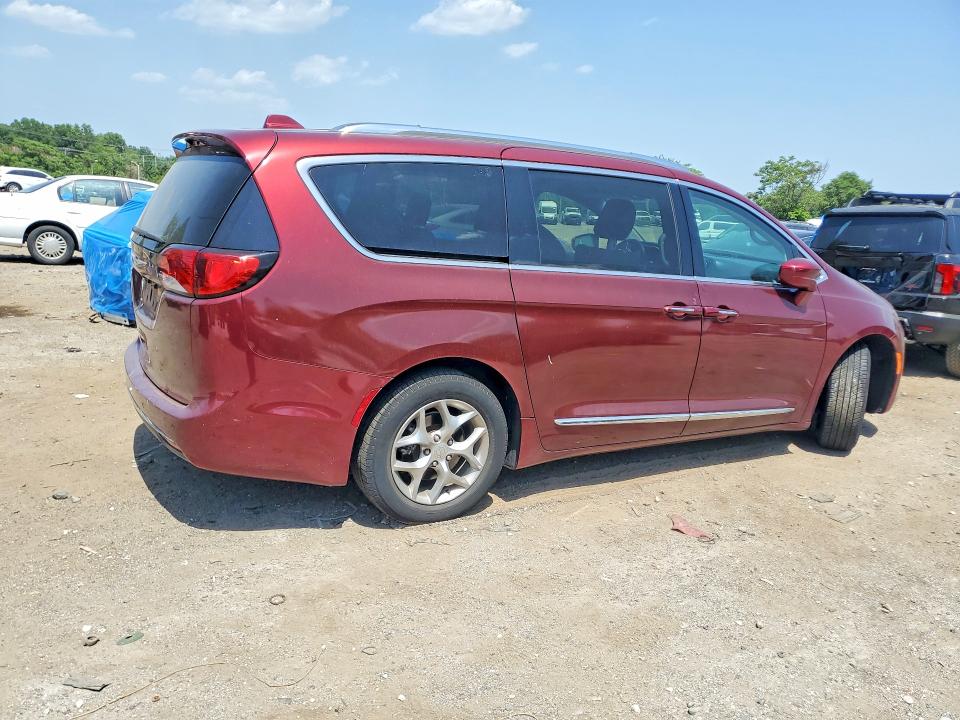 59843016 :رقم المزاد ، 2C4RC1BG5JR332926 vin ، 2018 Chrysler Pacifica مزاد بيع