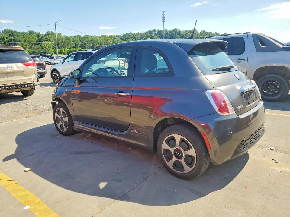 Продажа на аукционе авто 2018 Fiat 500, vin: 3C3CFFGE7JT471751, номер лота: 62213436