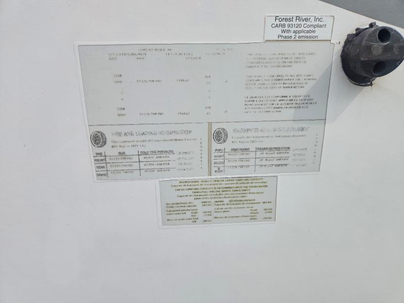 61215466 :رقم المزاد ، 5ZT2FEUB5JS029479 vin ، 2018 Coachman Recreational Vehicle (rv) مزاد بيع