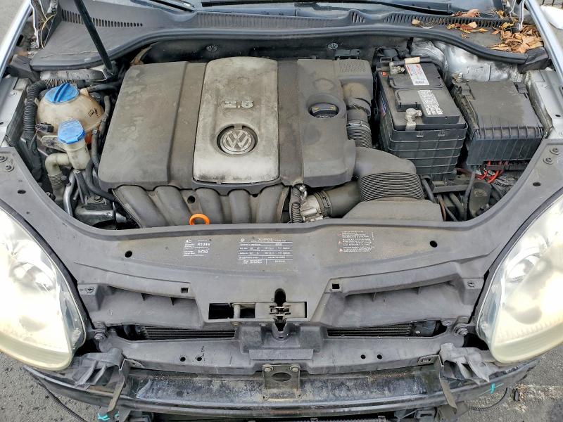 2009 Volkswagen Rabbit მანქანა იყიდება აუქციონზე, vin: WVWDB71K49W138591, აუქციონის ნომერი: 61904536