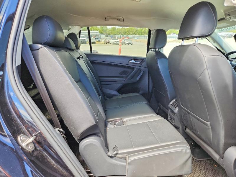 Продажа на аукционе авто 2018 Volkswagen Tiguan, vin: 3VV3B7AX1JM027154, номер лота: 61513176