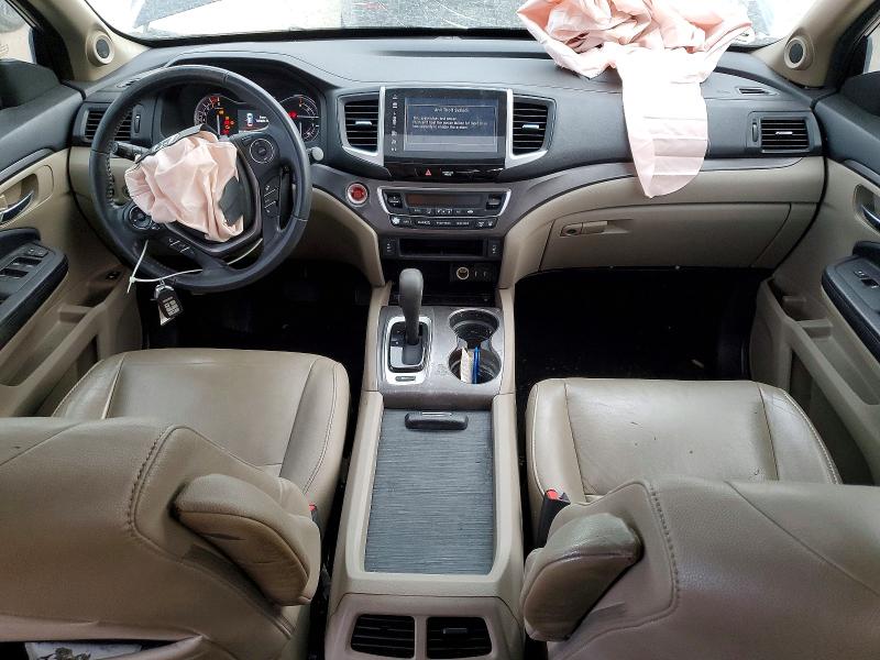 60168636 :رقم المزاد ، 5FNYF5H50HB038002 vin ، 2017 Honda Pilot مزاد بيع