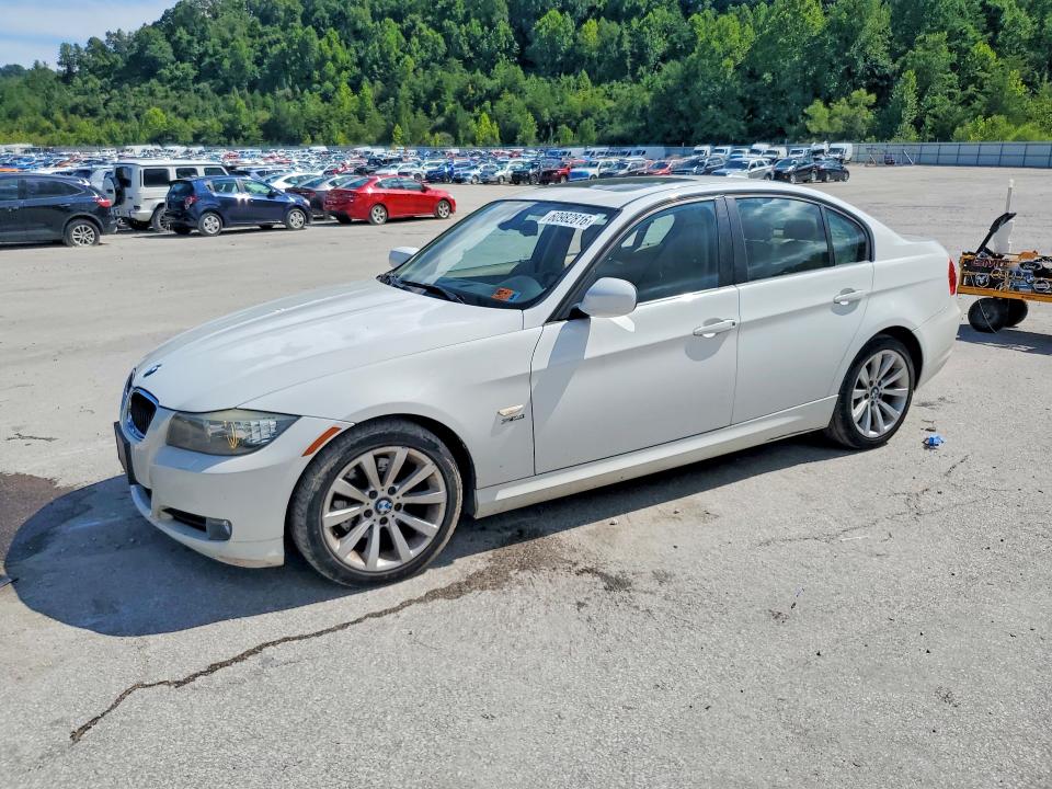 60982816 :رقم المزاد ، WBAPK7C58BA970164 vin ، 2011 Bmw 328 مزاد بيع