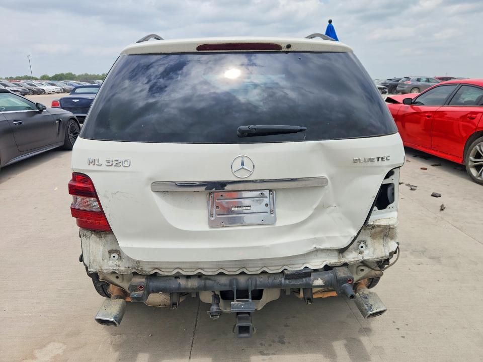2009 Mercedes-benz Ml მანქანა იყიდება აუქციონზე, vin: 4JGBB25E49A479979, აუქციონის ნომერი: 61431386