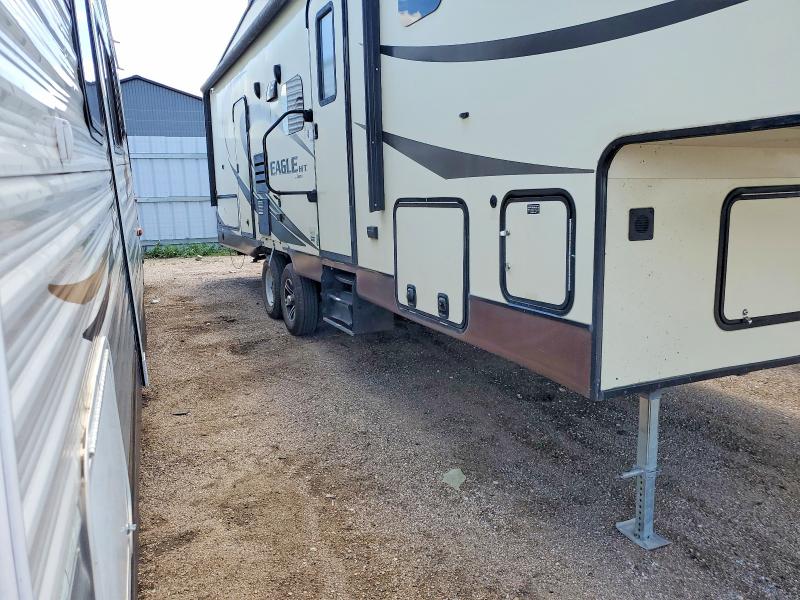 59120526 :رقم المزاد ، 1UJCJ0BS5F1PP0304 vin ، 2015 Jayco Eagle مزاد بيع