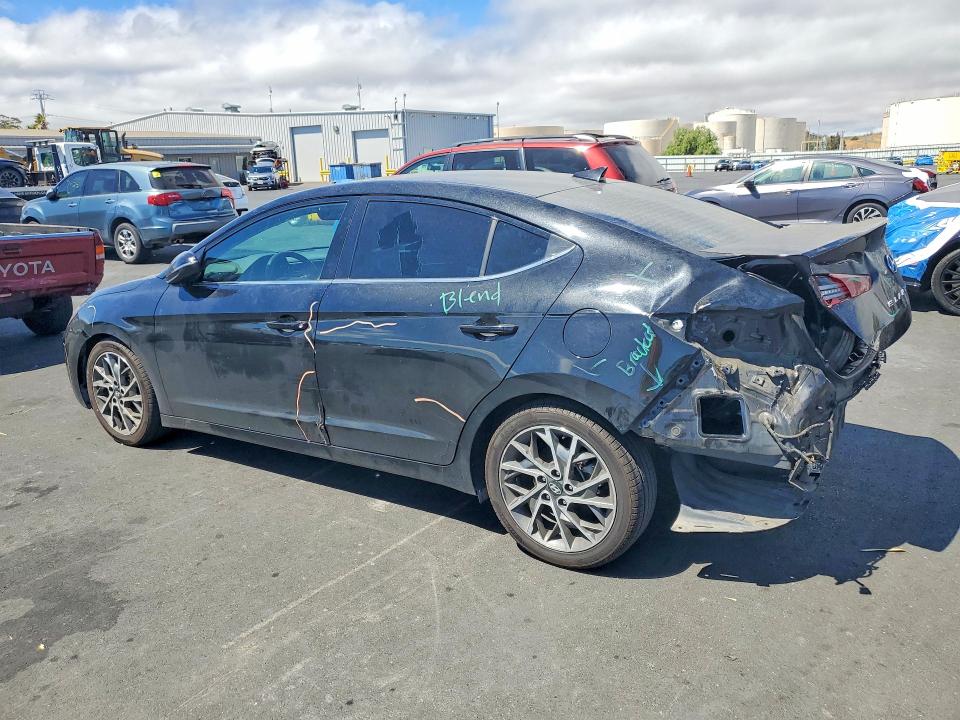 62130666 :رقم المزاد ، 5NPD84LF1KH456144 vin ، 2019 Hyundai Elantra مزاد بيع