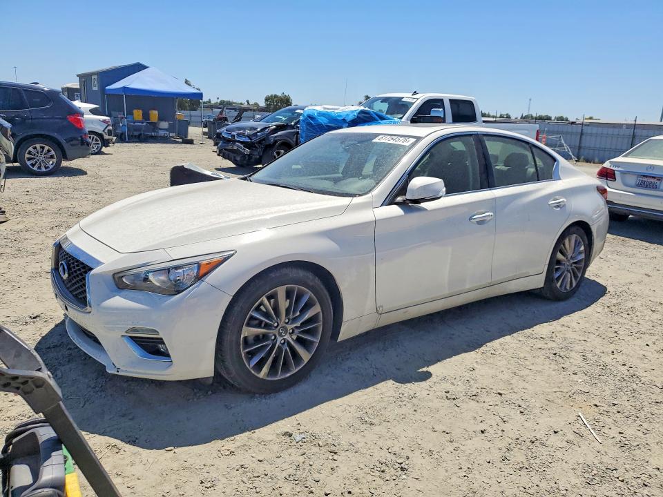 2018 Infiniti Q50 მანქანა იყიდება აუქციონზე, vin: JN1EV7APXJM364760, აუქციონის ნომერი: 61754576