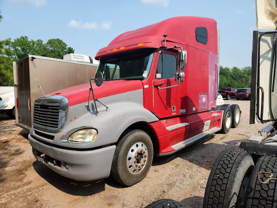 Продажа на аукционе авто 2004 Freightliner Conventional, vin: 1FUJA6CGX4LM21637, номер лота: 61633606